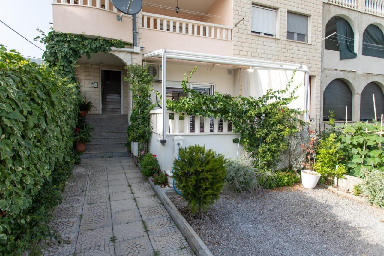 Lux Apartment Ema Kaštela エクステリア 写真